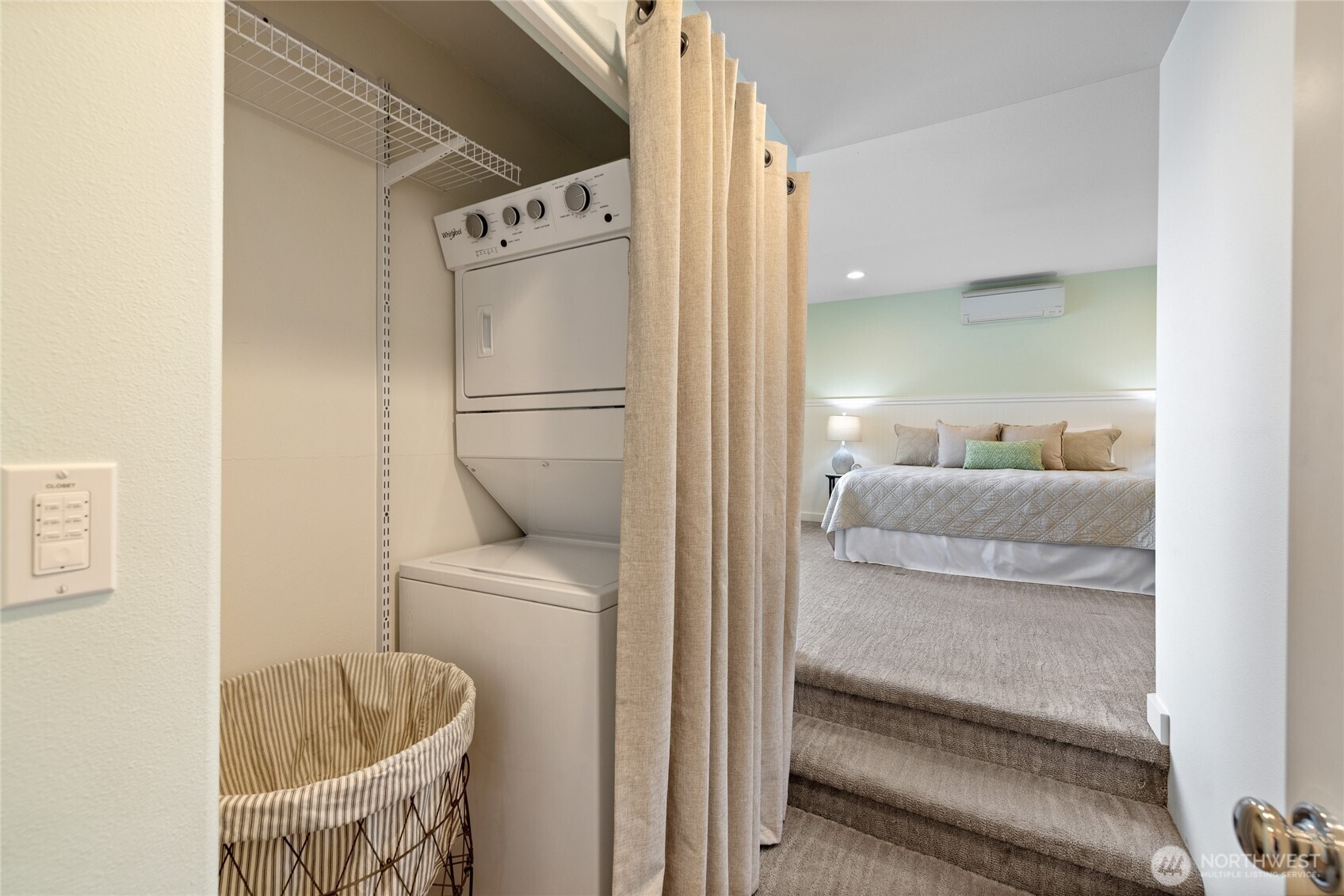 1834 Day Island Blvd W