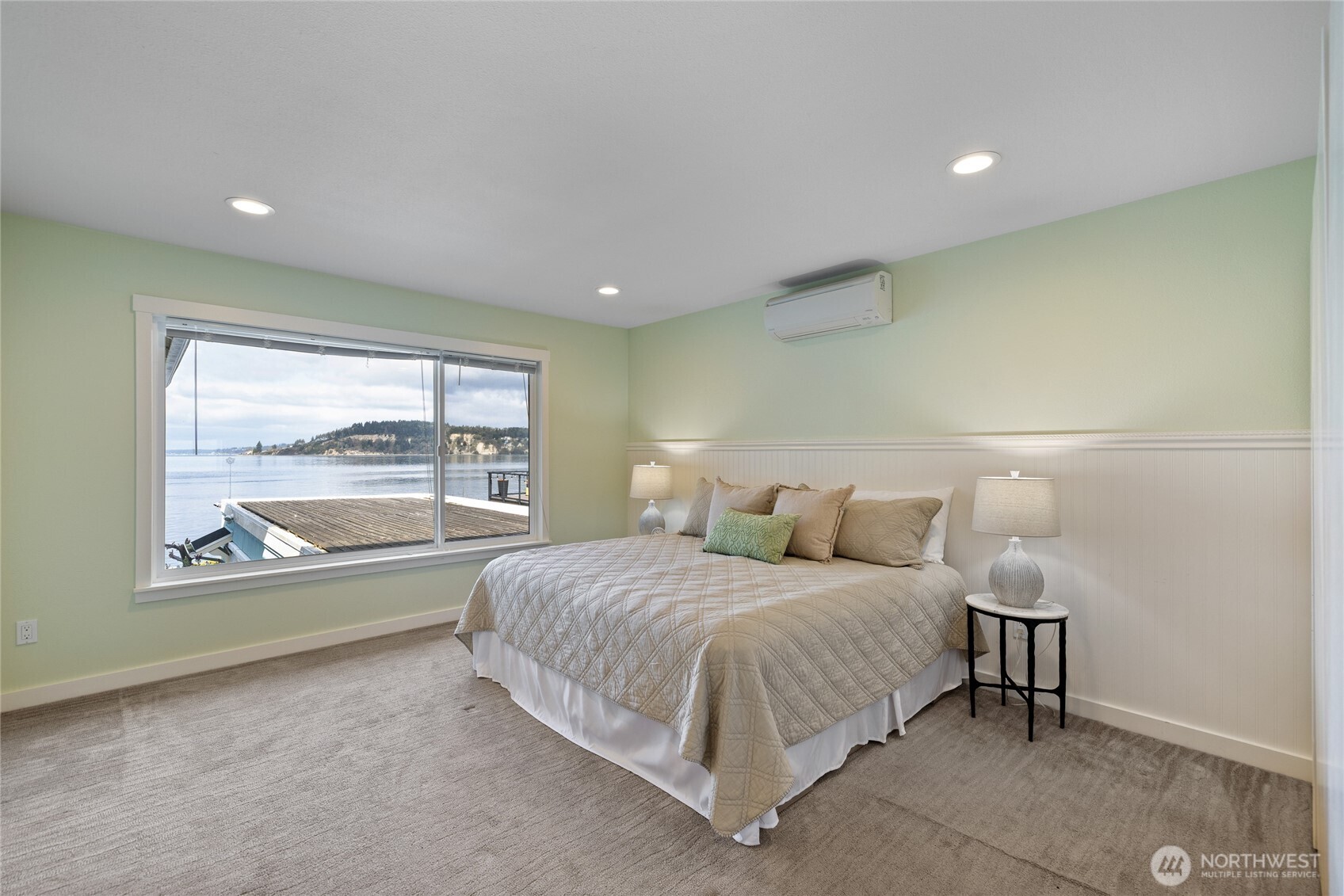 1834 Day Island Blvd W