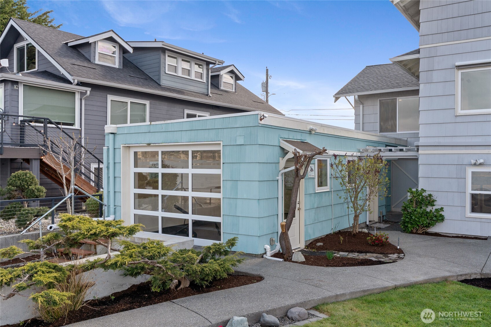 1834 Day Island Blvd W