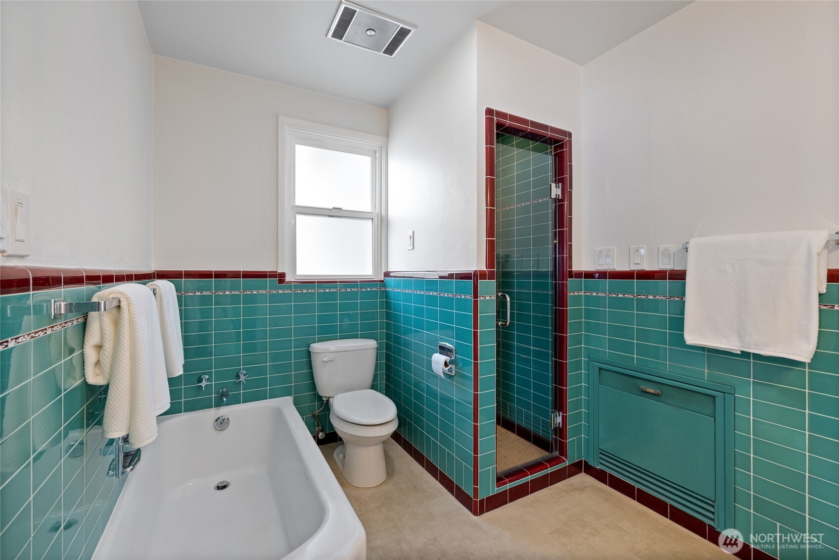 1834 Day Island Blvd W