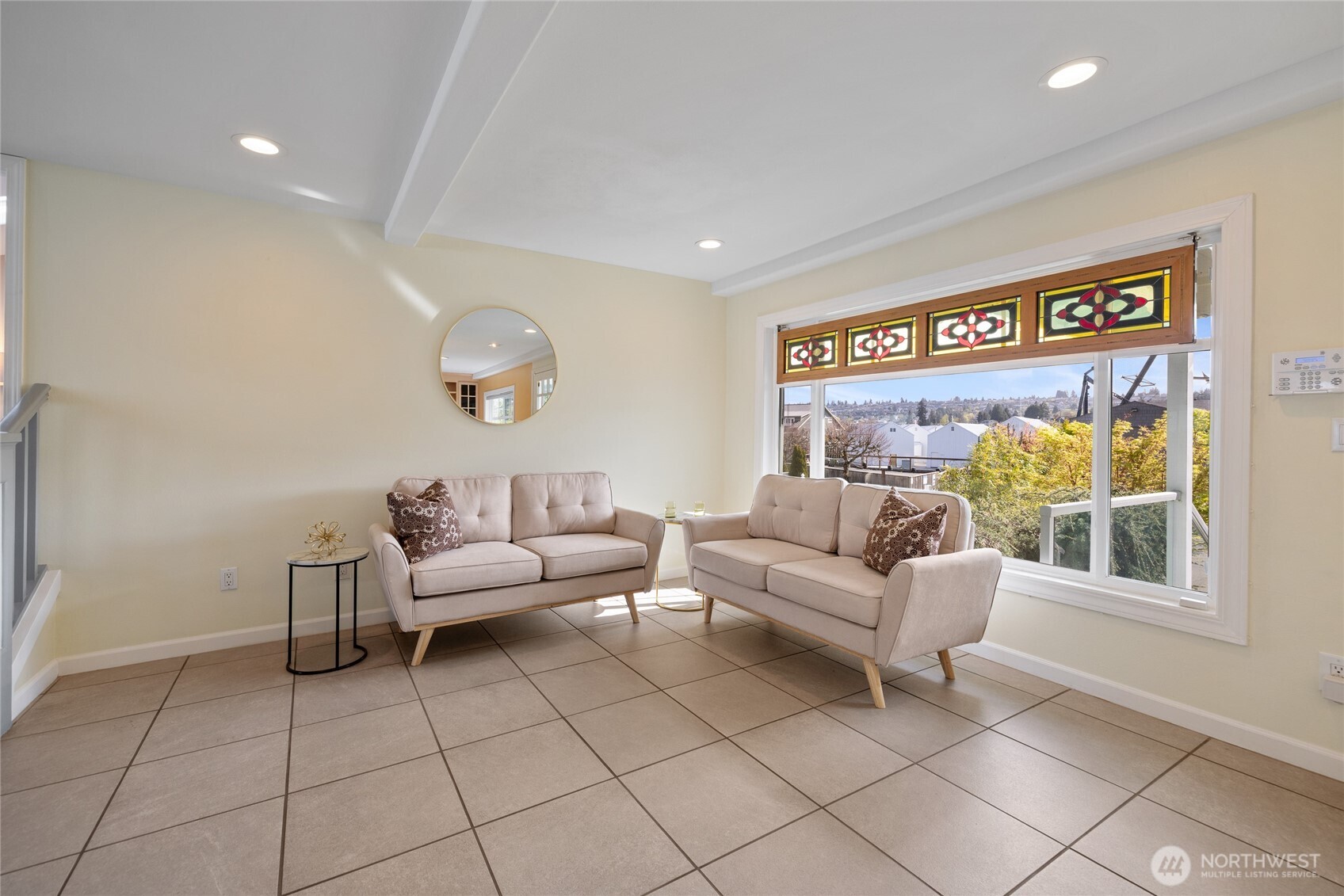 1838 Day Island Boulevard W