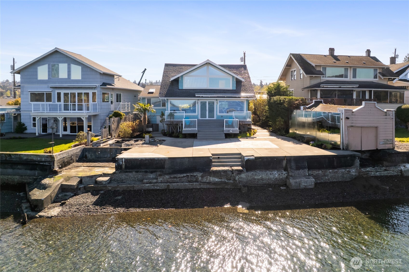 1838 Day Island Boulevard W