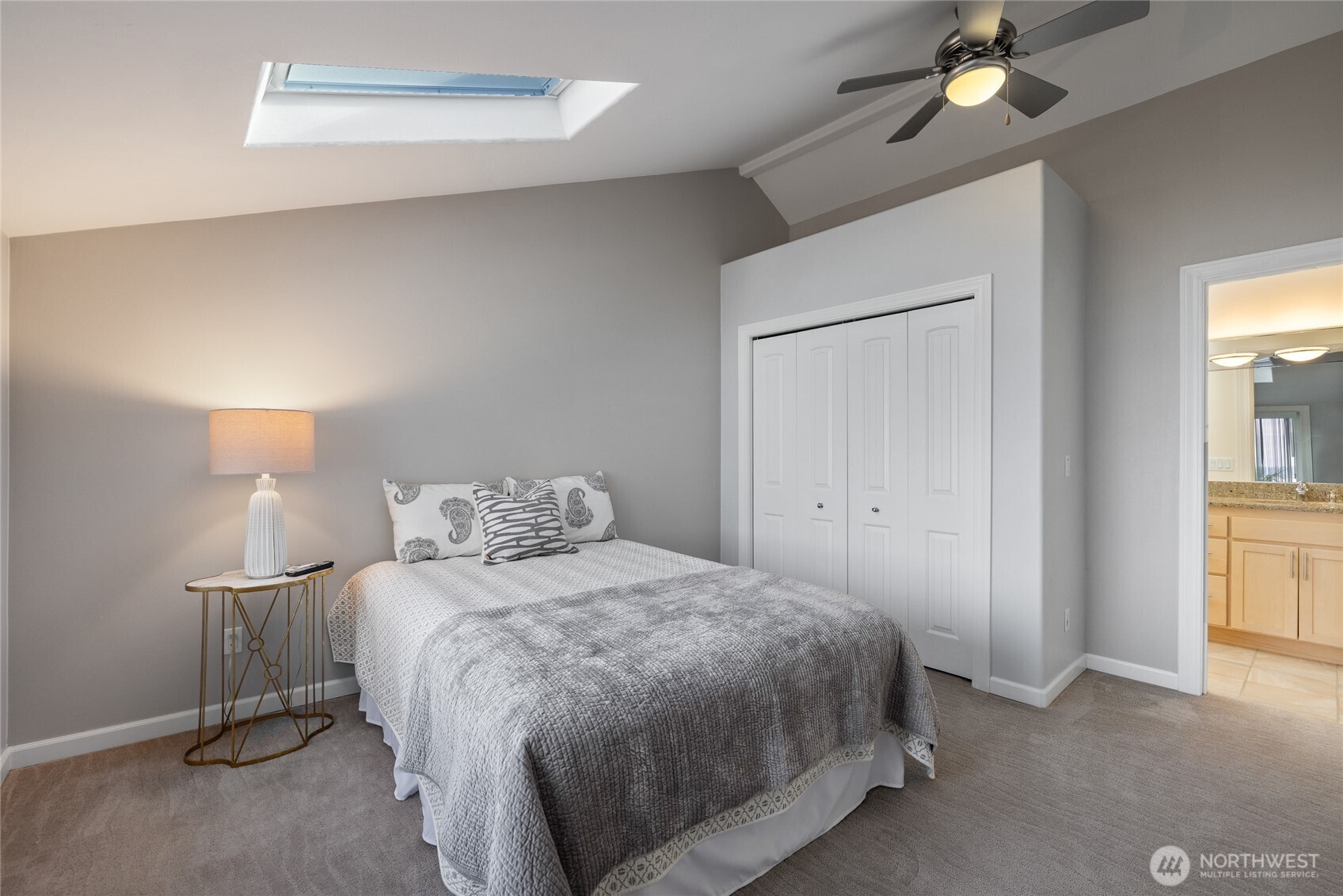 1838 Day Island Boulevard W