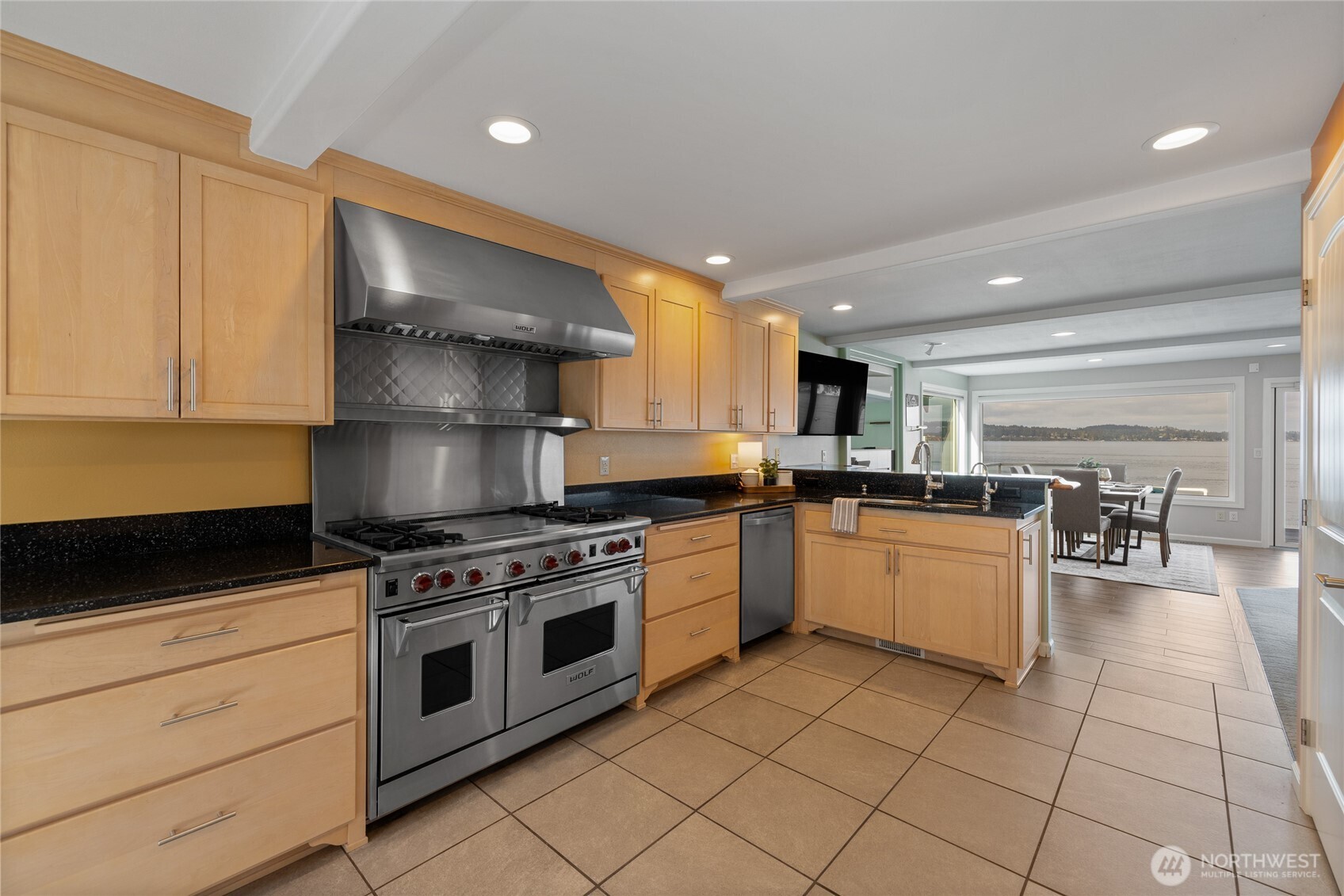 1838 Day Island Boulevard W