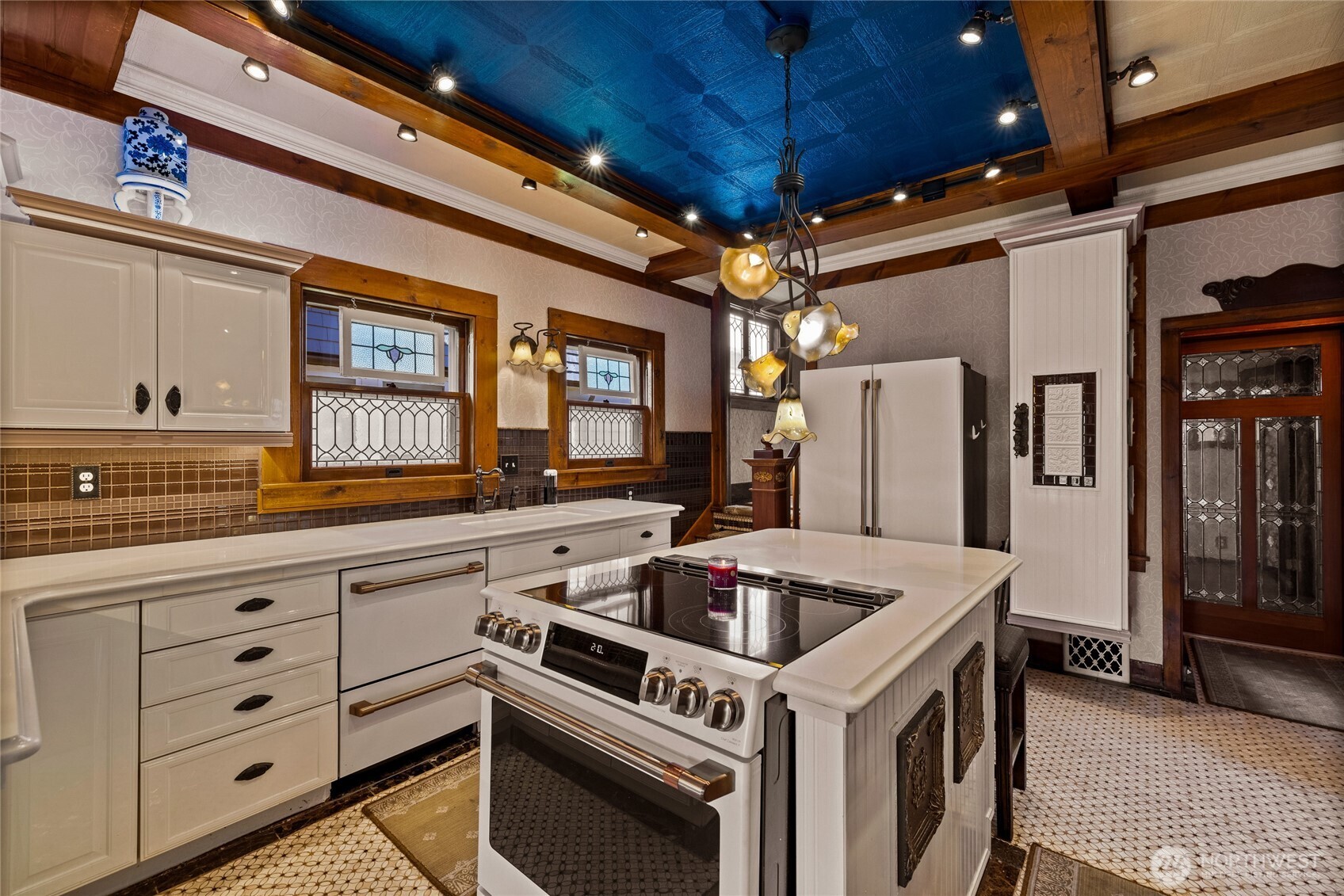 720 N Sheridan Avenue