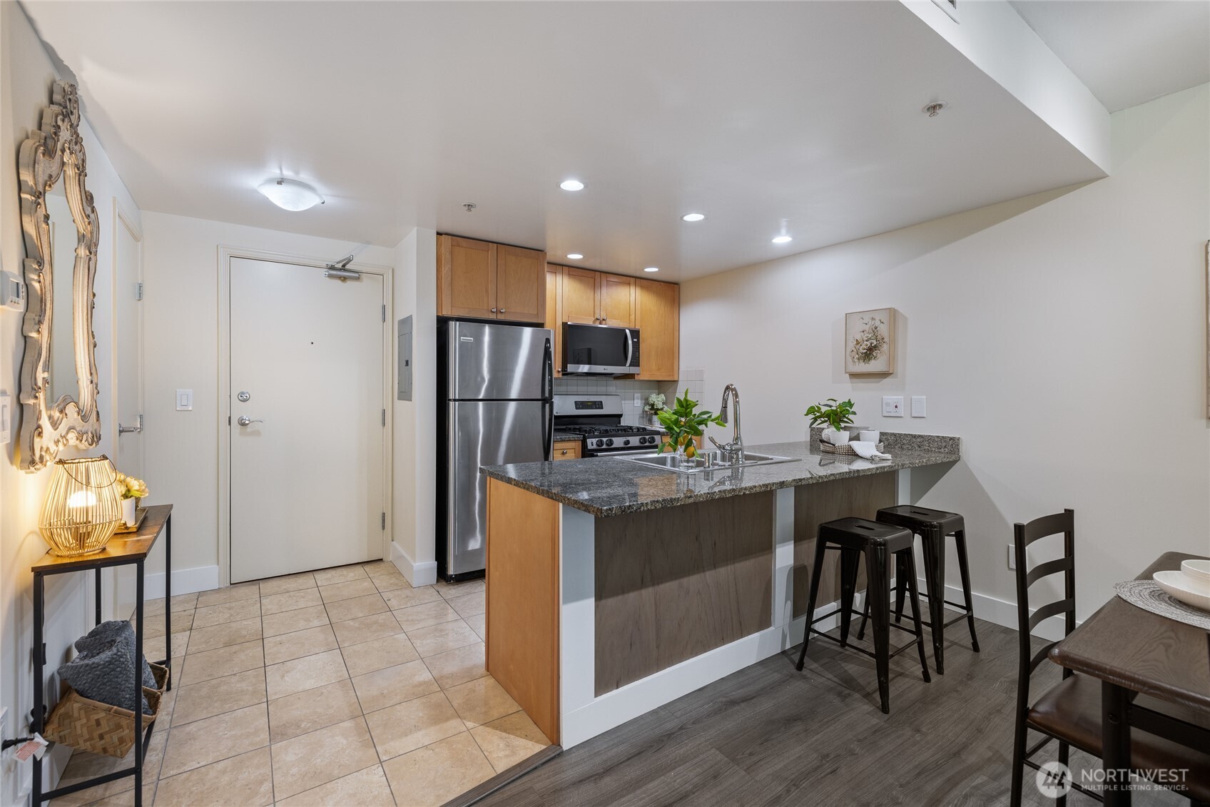 1420 Terry Ave Unit: 607
