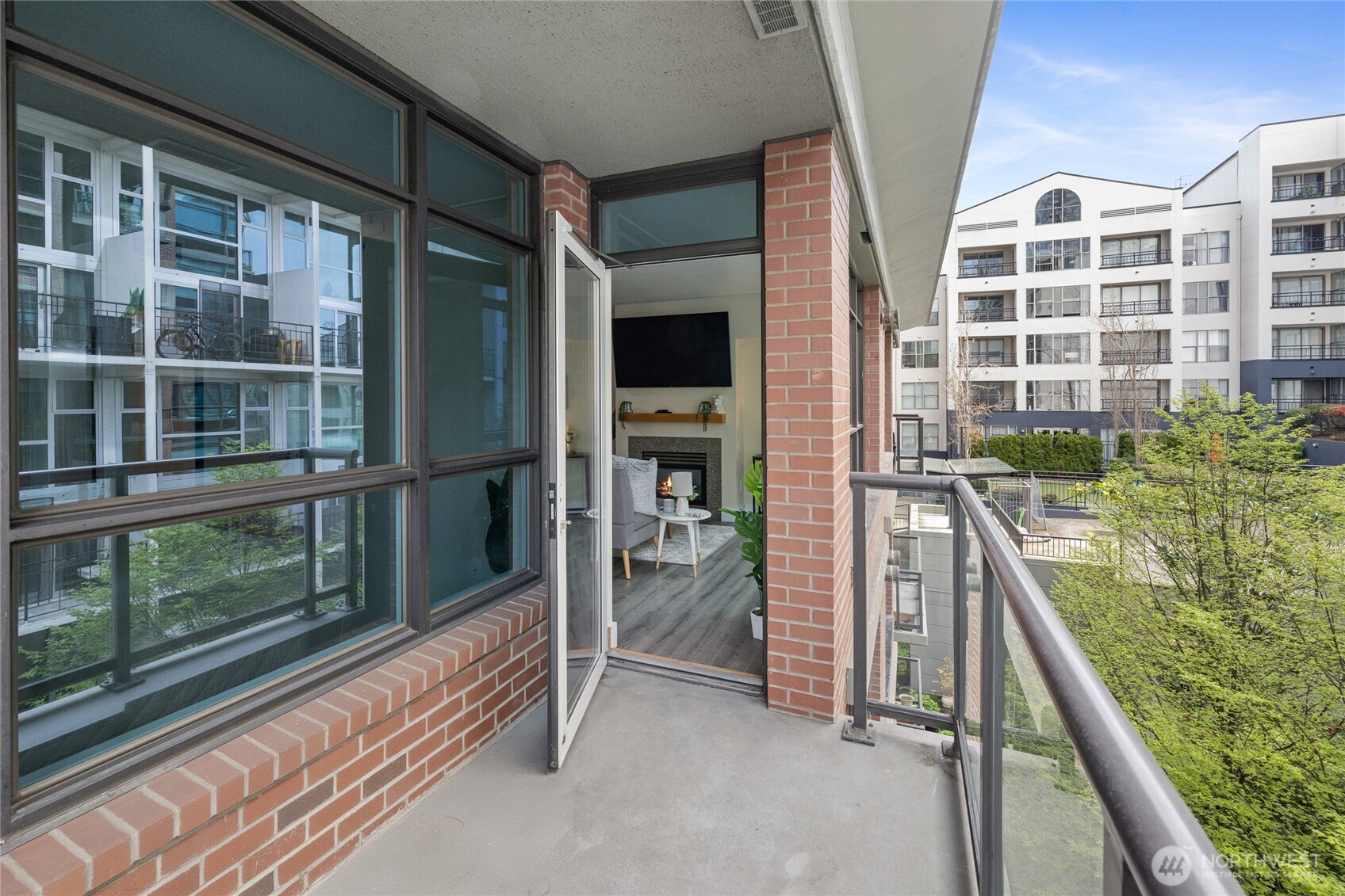 1420 Terry Ave Unit: 607