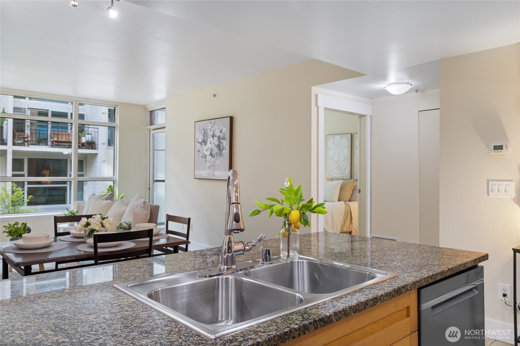 1420 Terry Ave Unit: 607