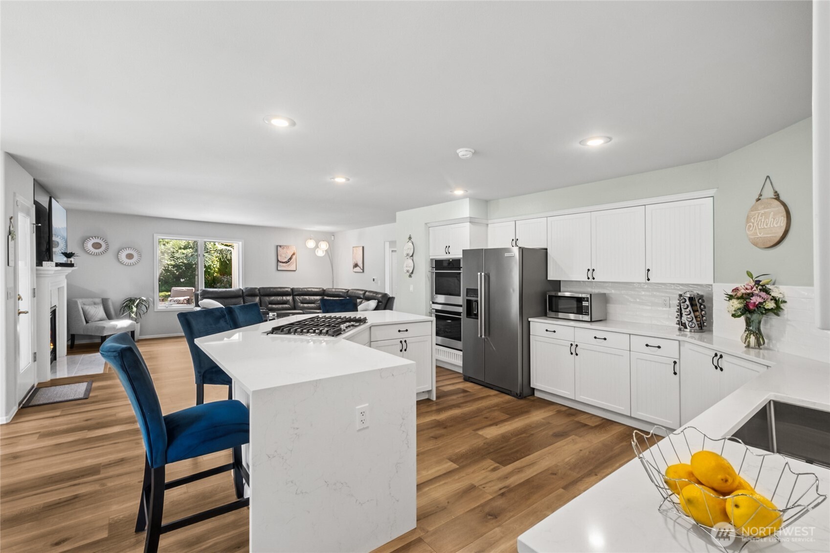 932 16th Avenue Ct SE