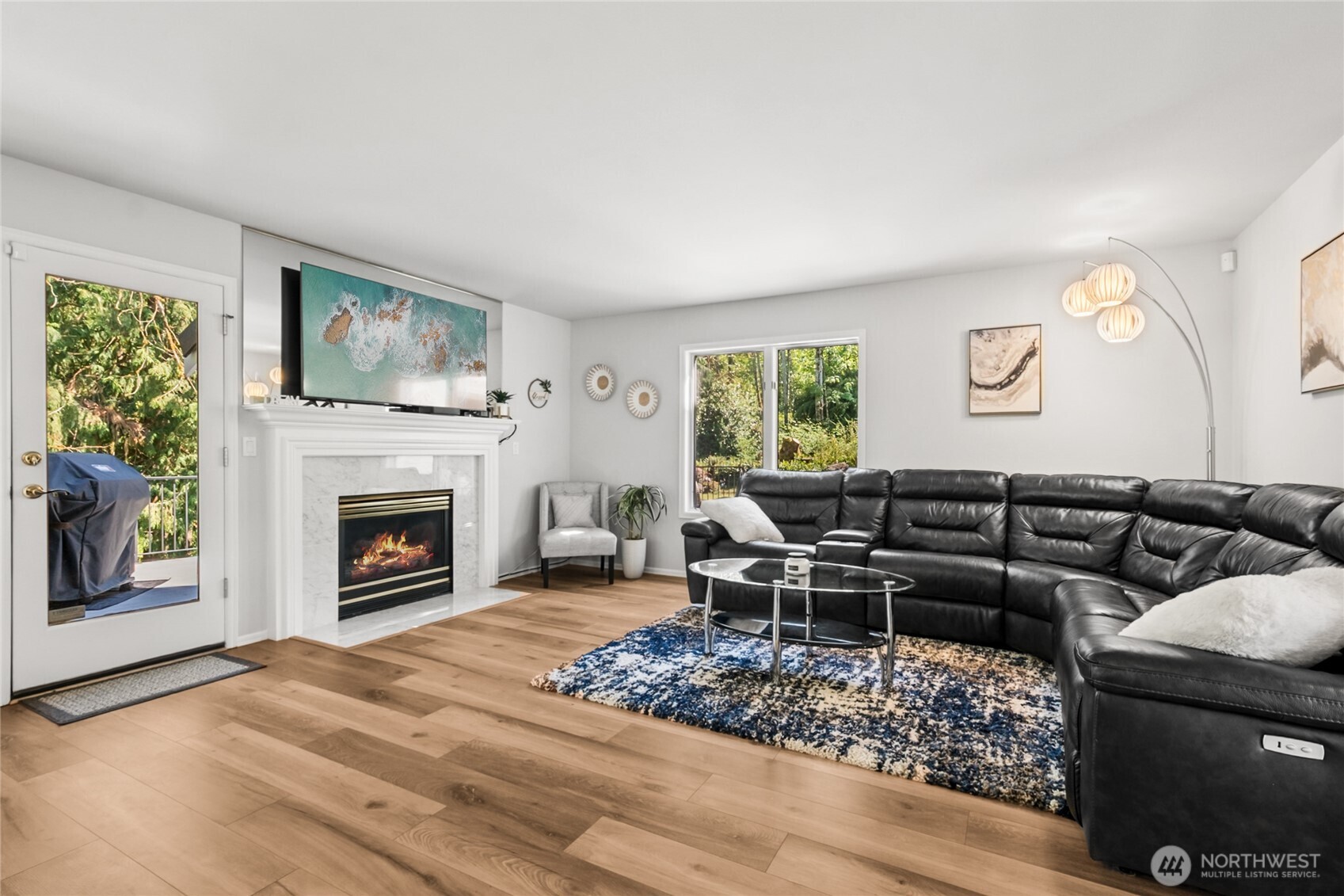 932 16th Avenue Ct SE