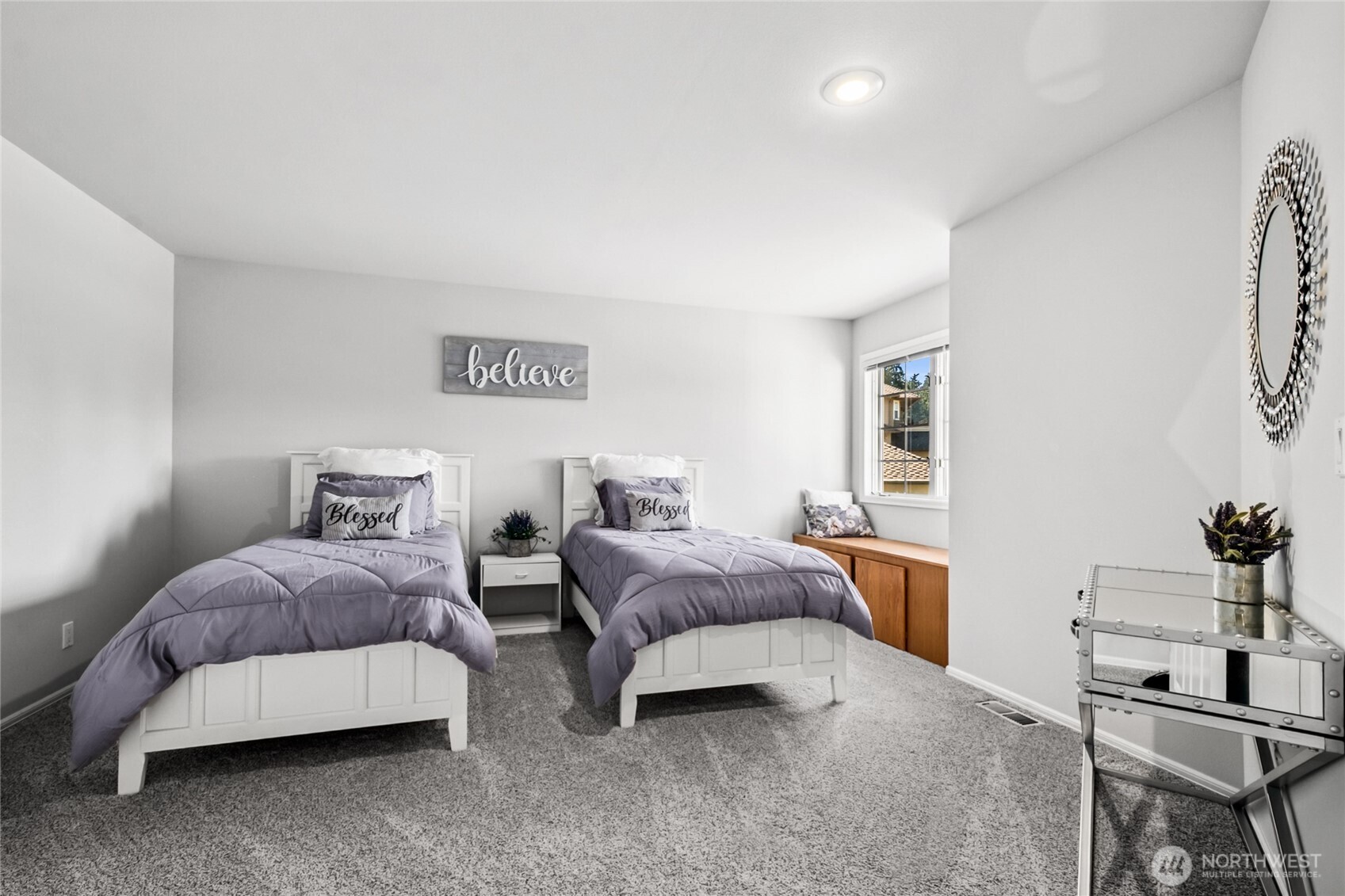 932 16th Avenue Ct SE