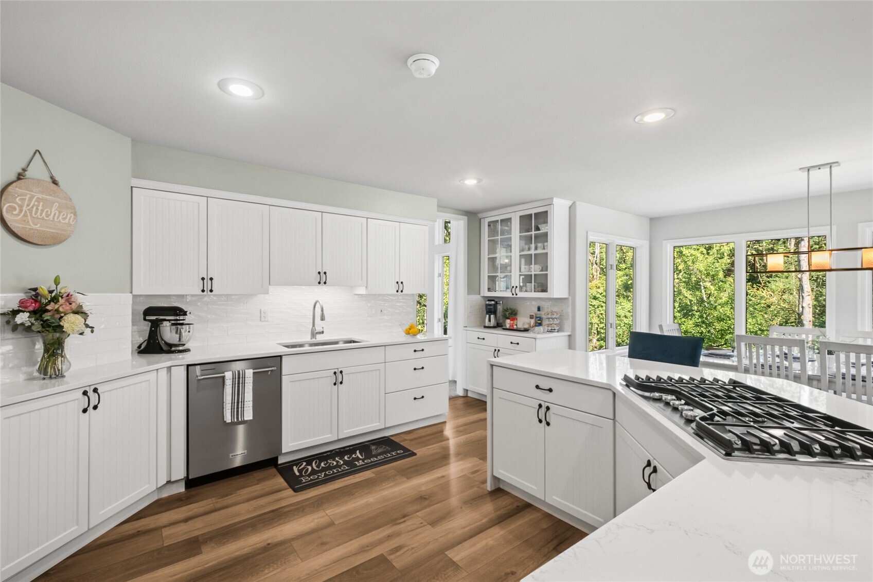 932 16th Avenue Ct SE