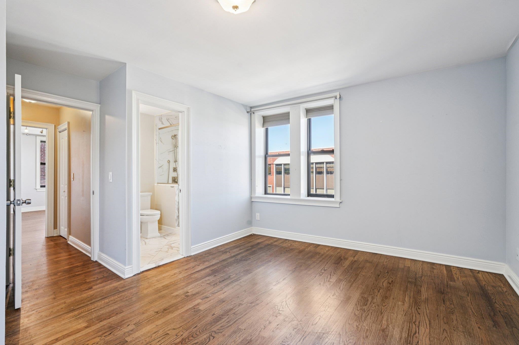 109 GRAND AVE Unit: 4A