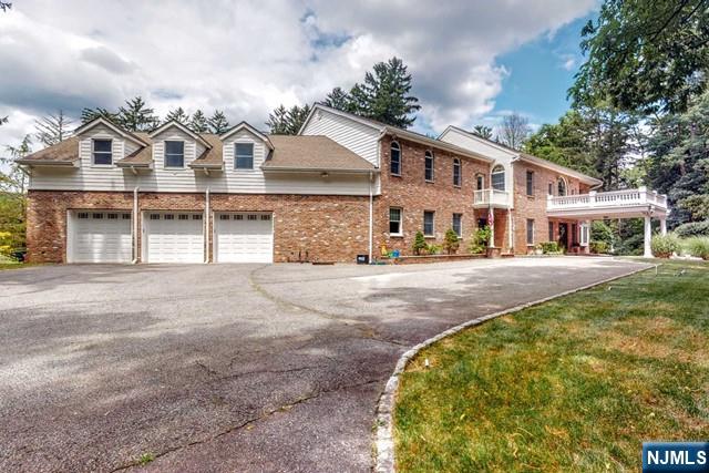 1050 Ramapo Valley Road