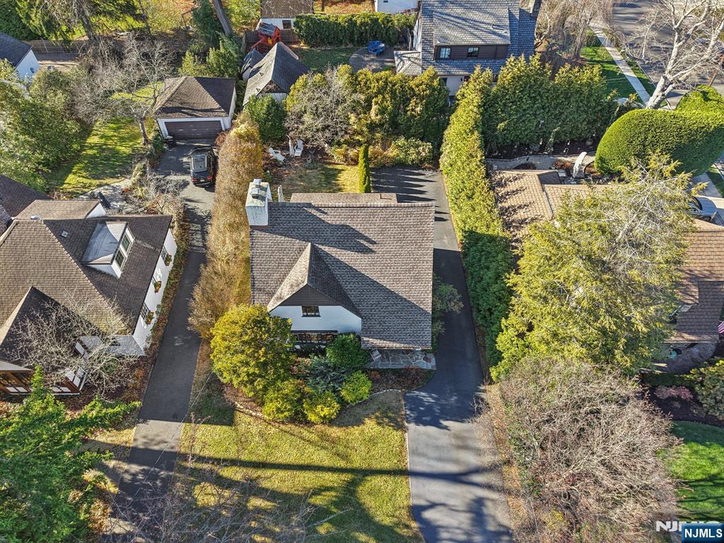 183 Sheridan Avenue