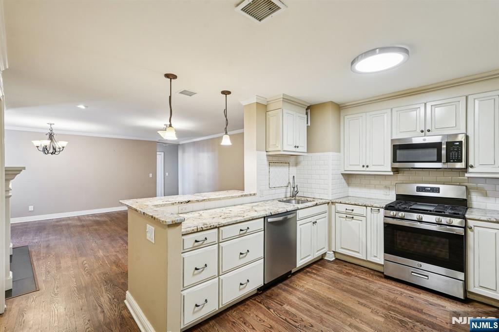 109 Grand Avenue 4A