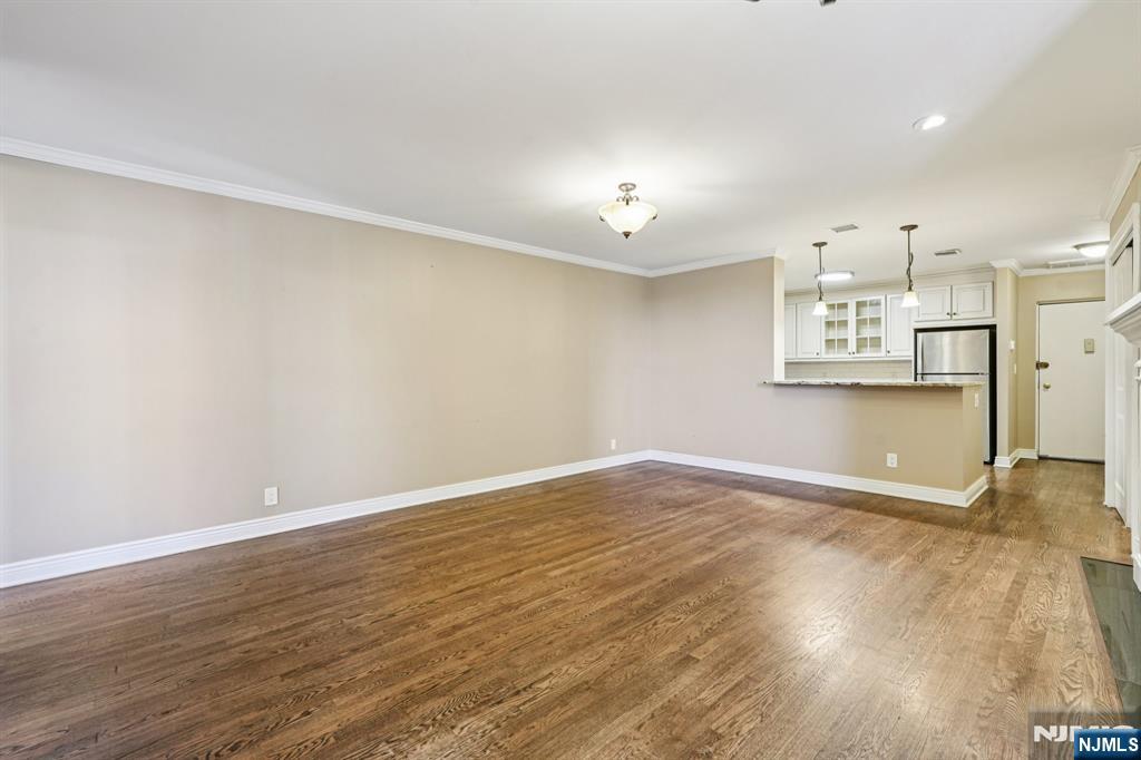 109 Grand Avenue 4A