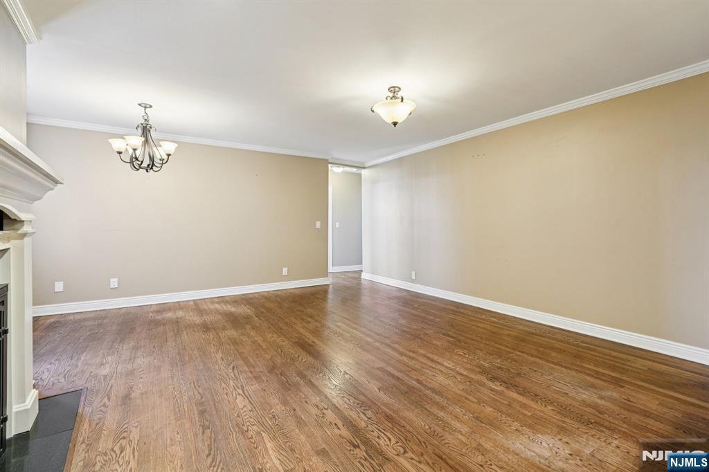 109 Grand Avenue 4A