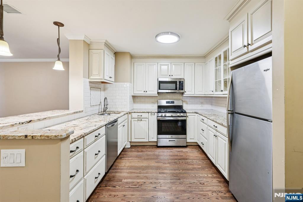 109 Grand Avenue 4A
