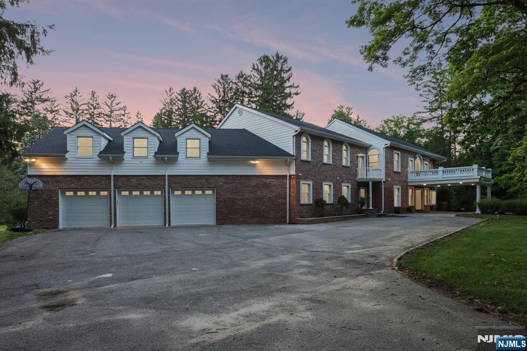 1050 Ramapo Valley Road