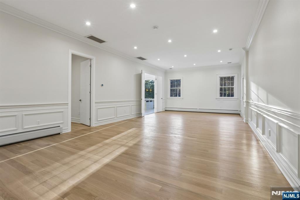 1050 Ramapo Valley Road