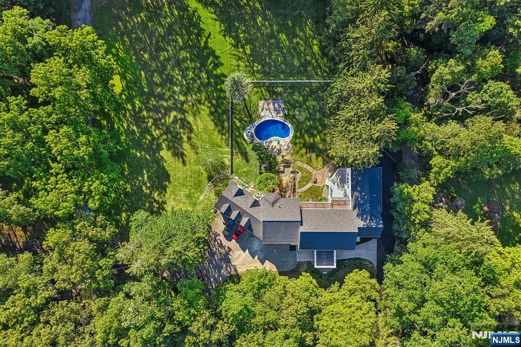 1050 Ramapo Valley Road