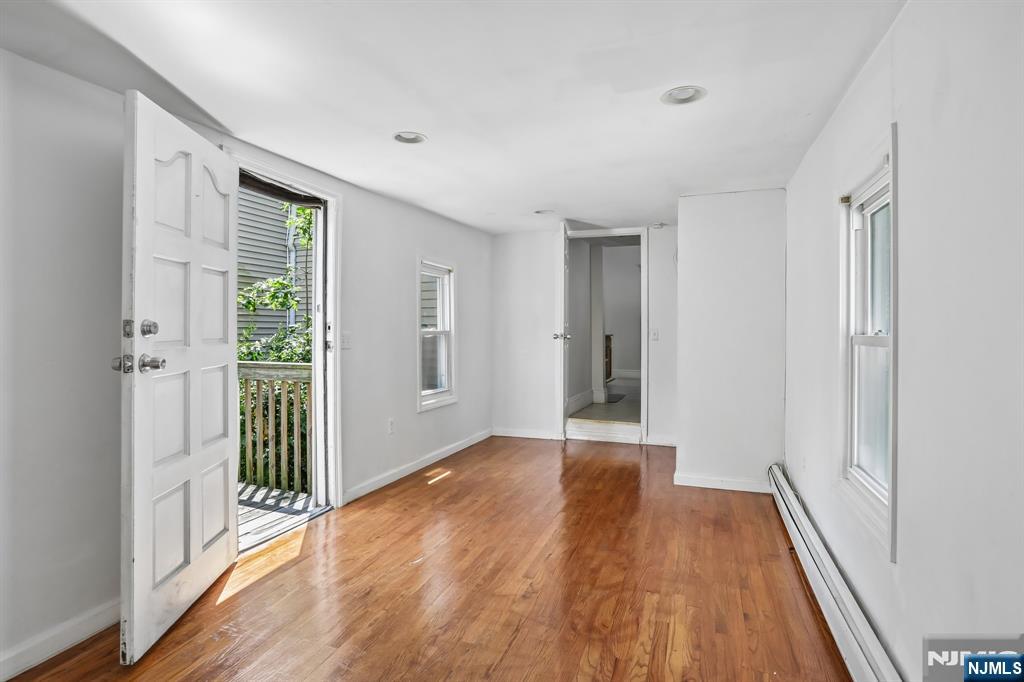 147 Phelps Avenue