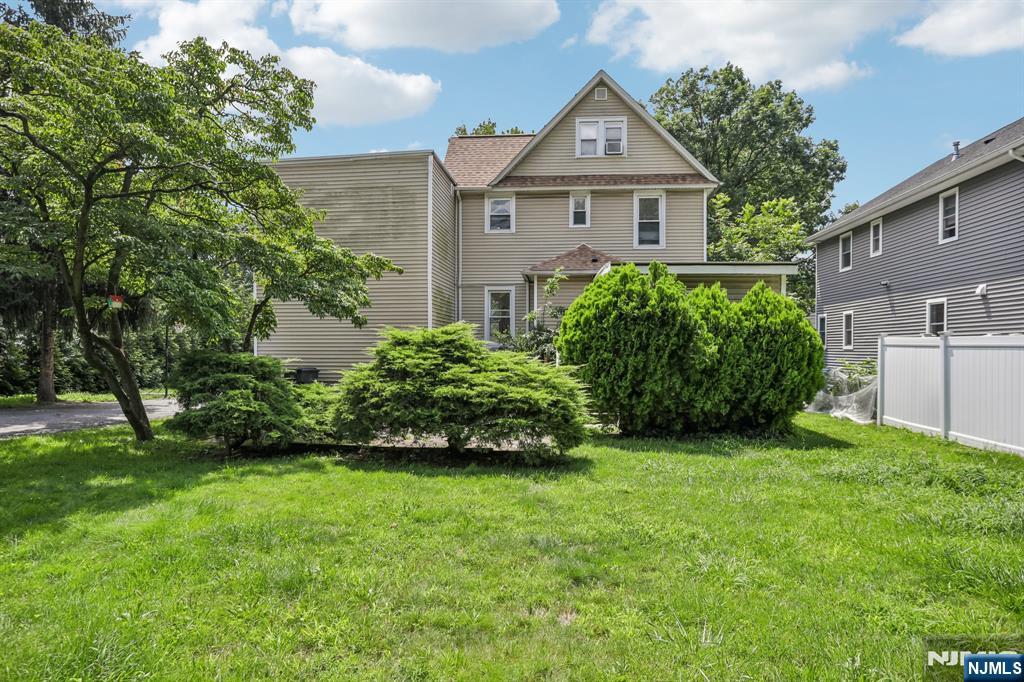 147 Phelps Avenue