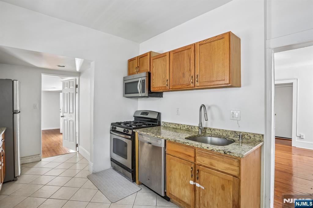 147 Phelps Avenue
