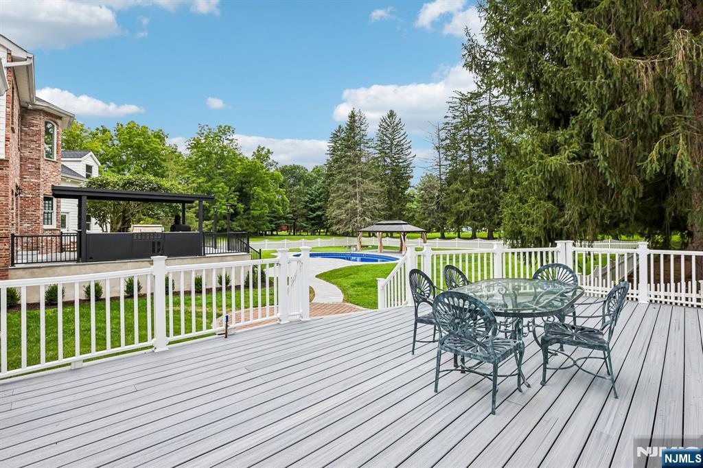 1050 Ramapo Valley Road