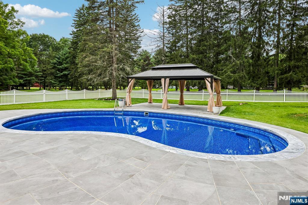 1050 Ramapo Valley Road