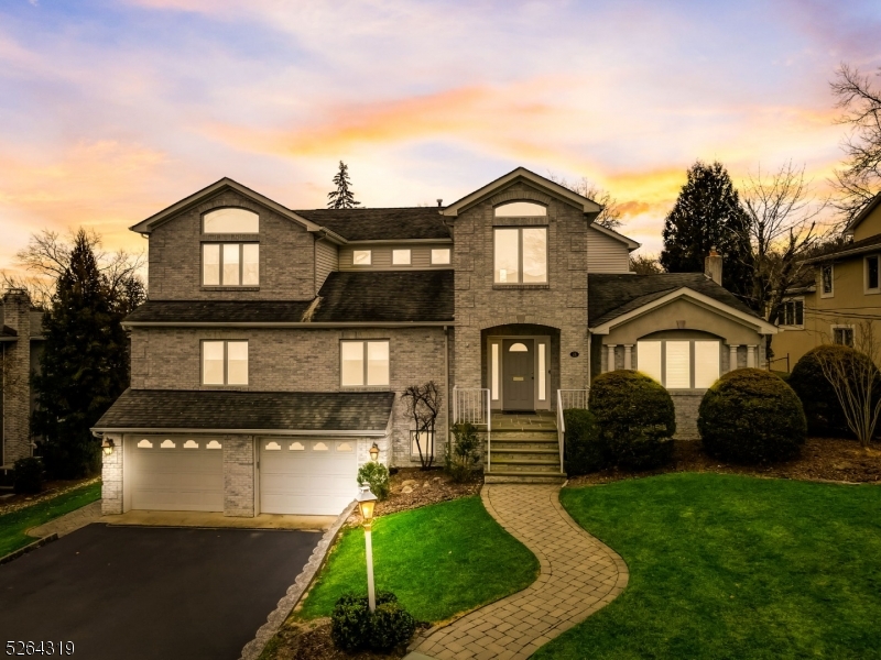 26 Lakeview Dr