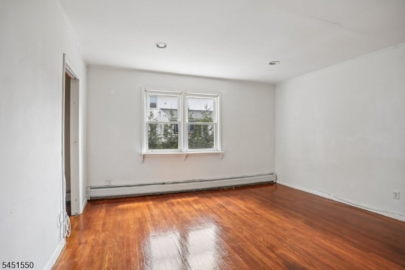 147 Phelps Ave 2