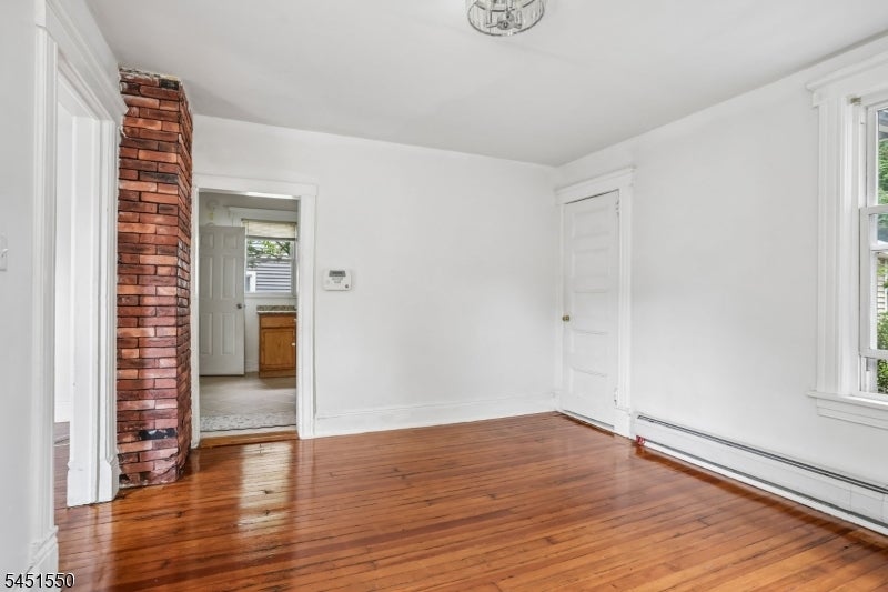 147 Phelps Ave 2