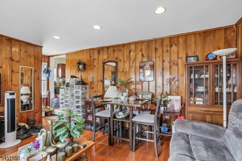 147 Phelps Ave 2