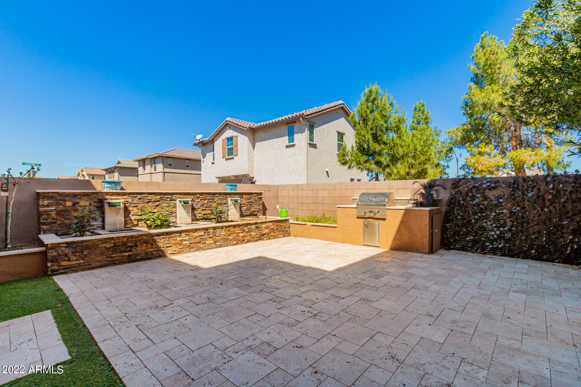 837 S OSBORN Lane