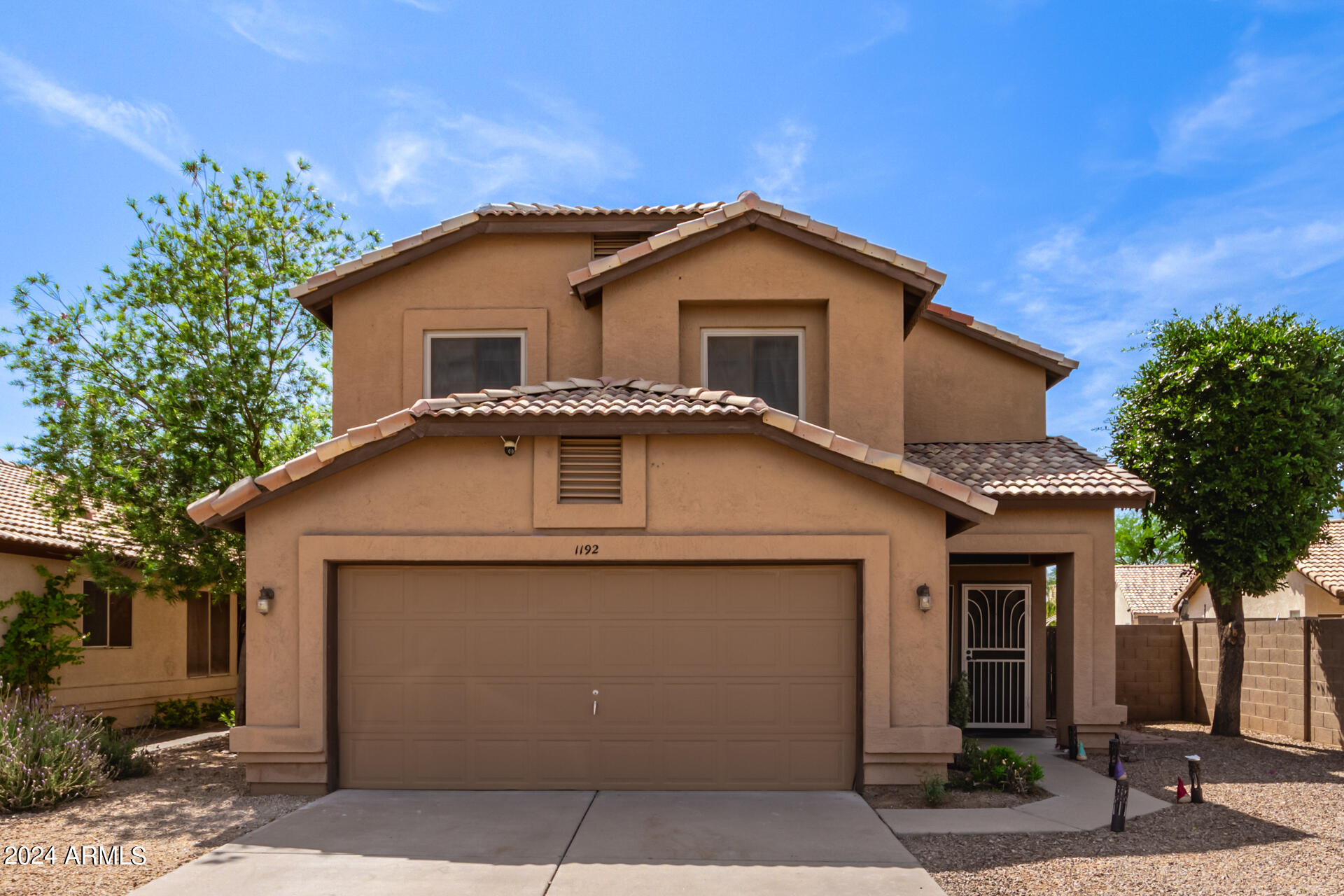 1192 N BLACKSTONE Drive