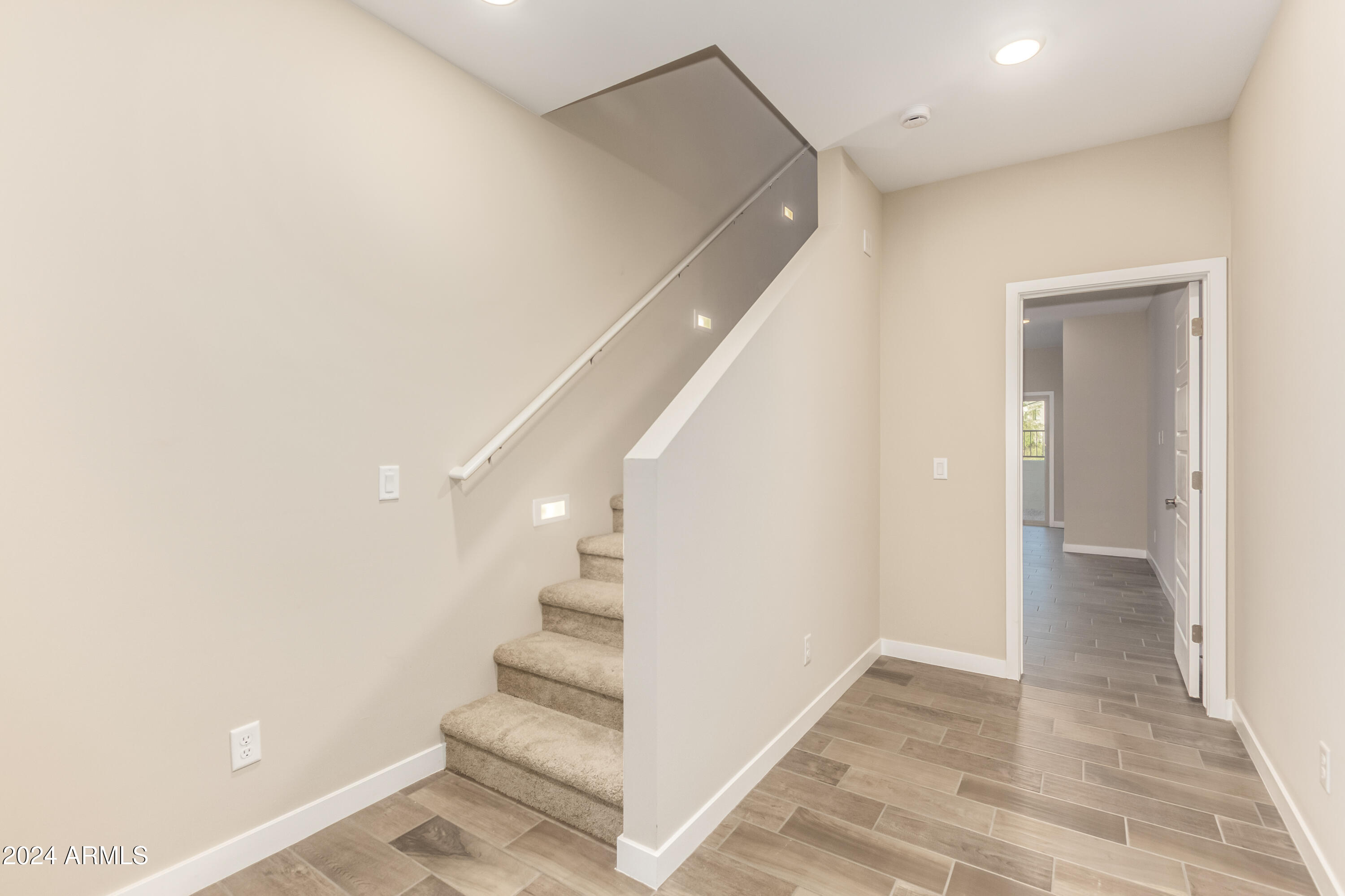 2260 W HARMONT Drive