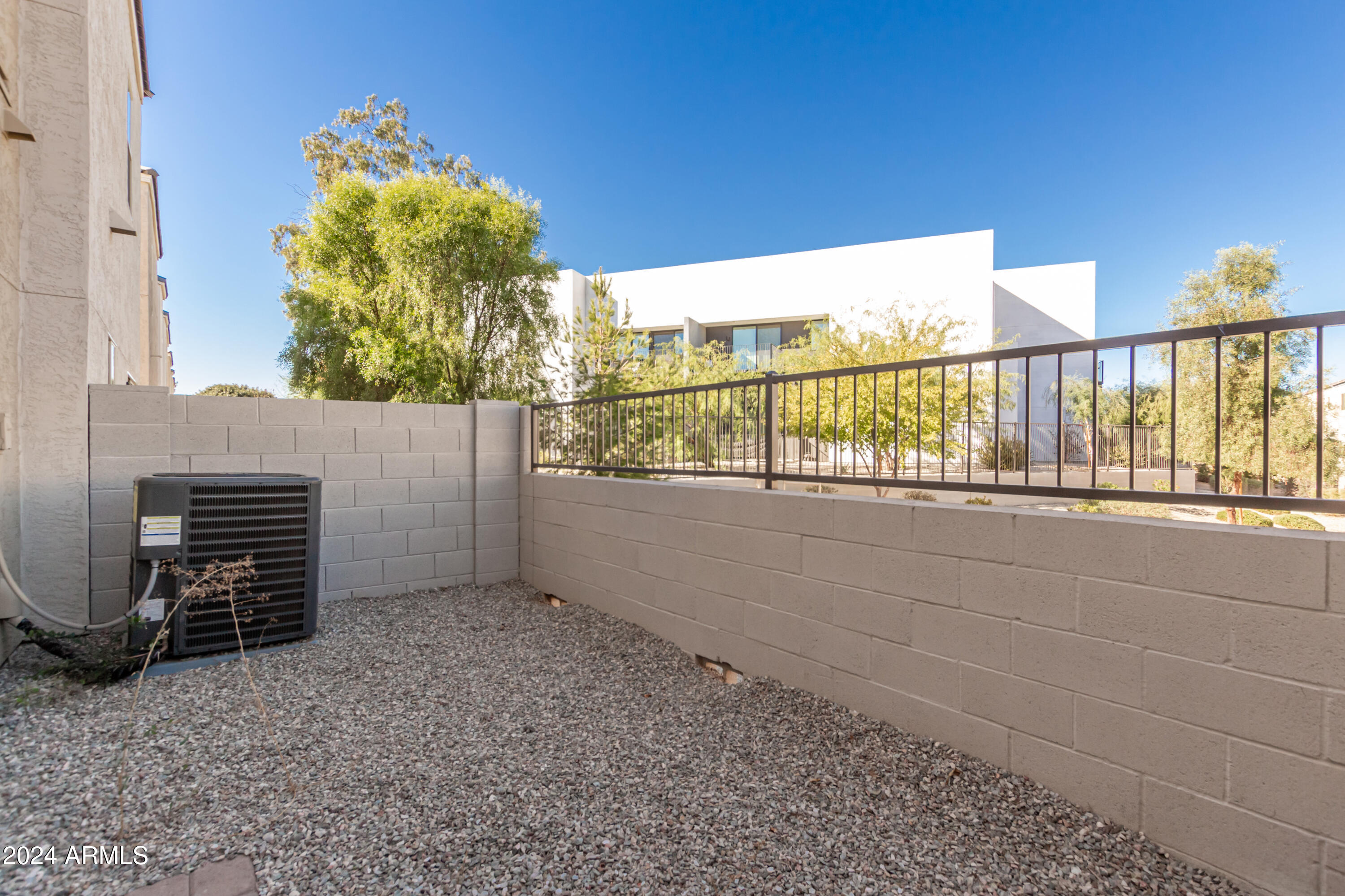 2260 W HARMONT Drive