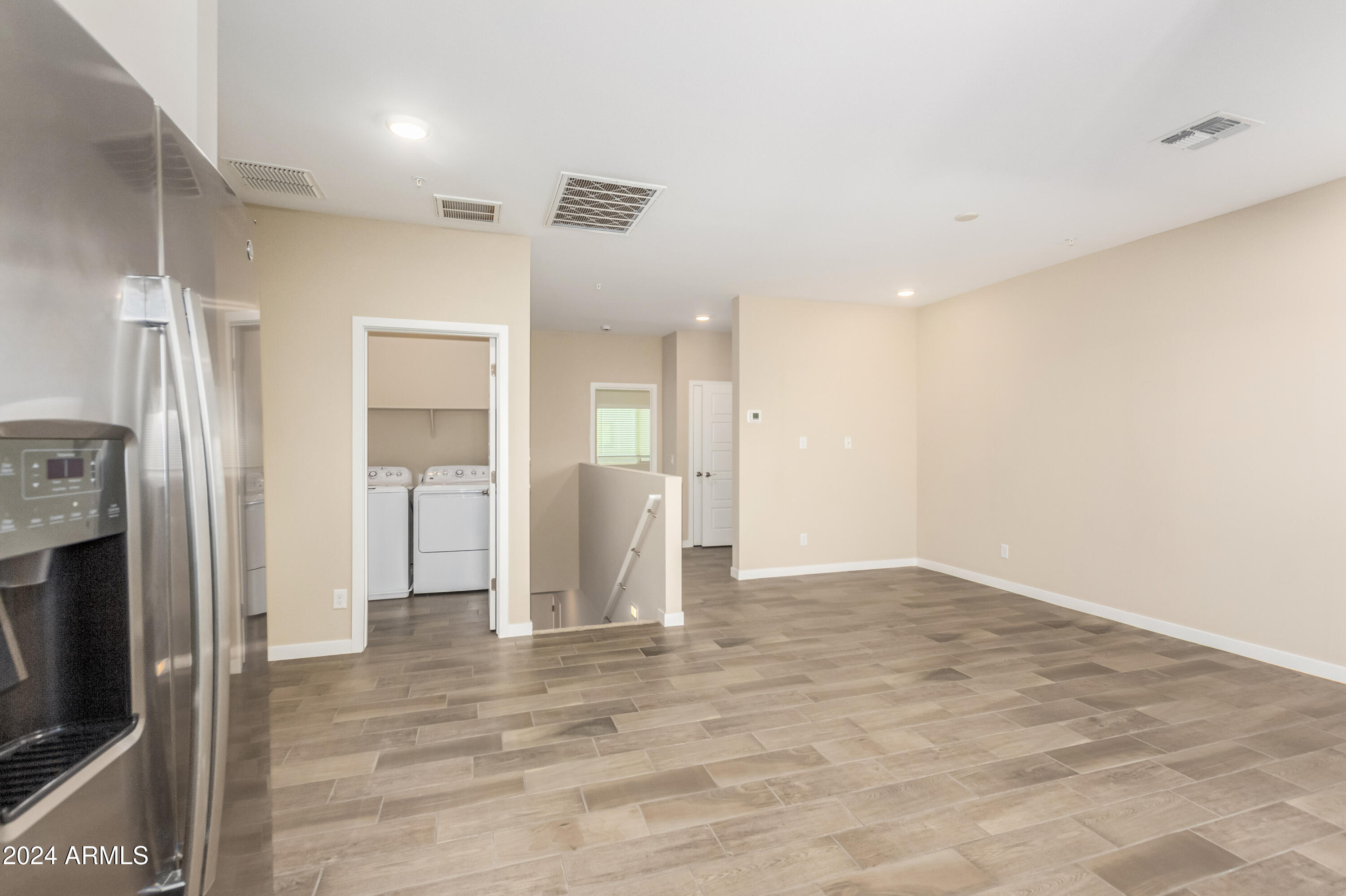 2260 W HARMONT Drive