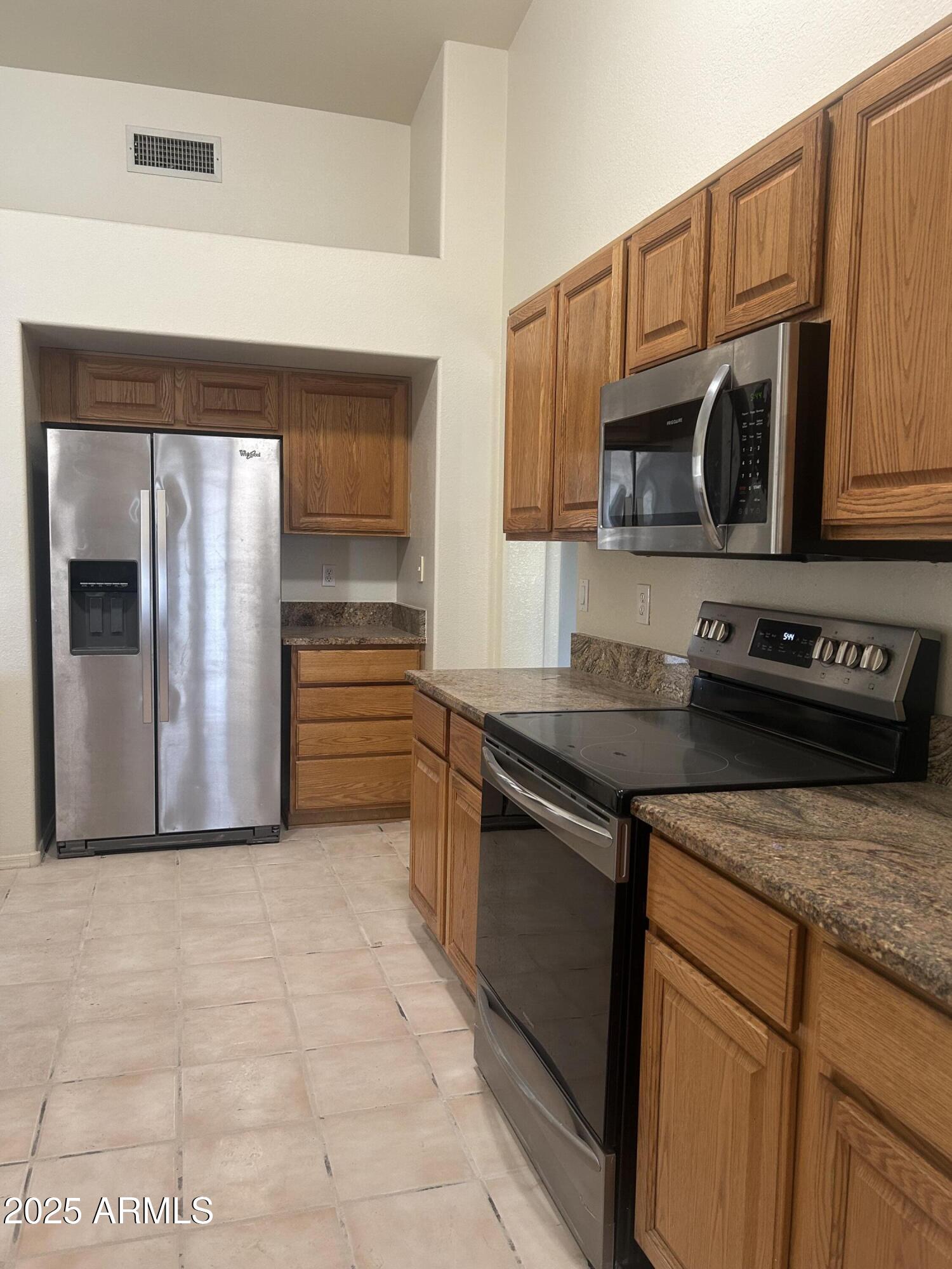 542 S CHOLLA Street