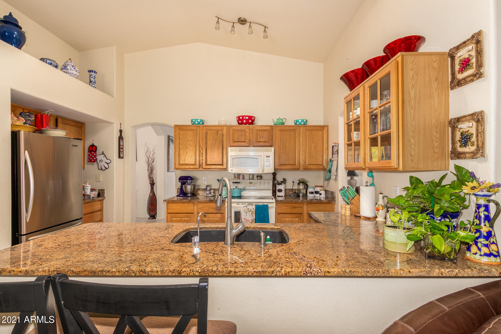542 S CHOLLA Street