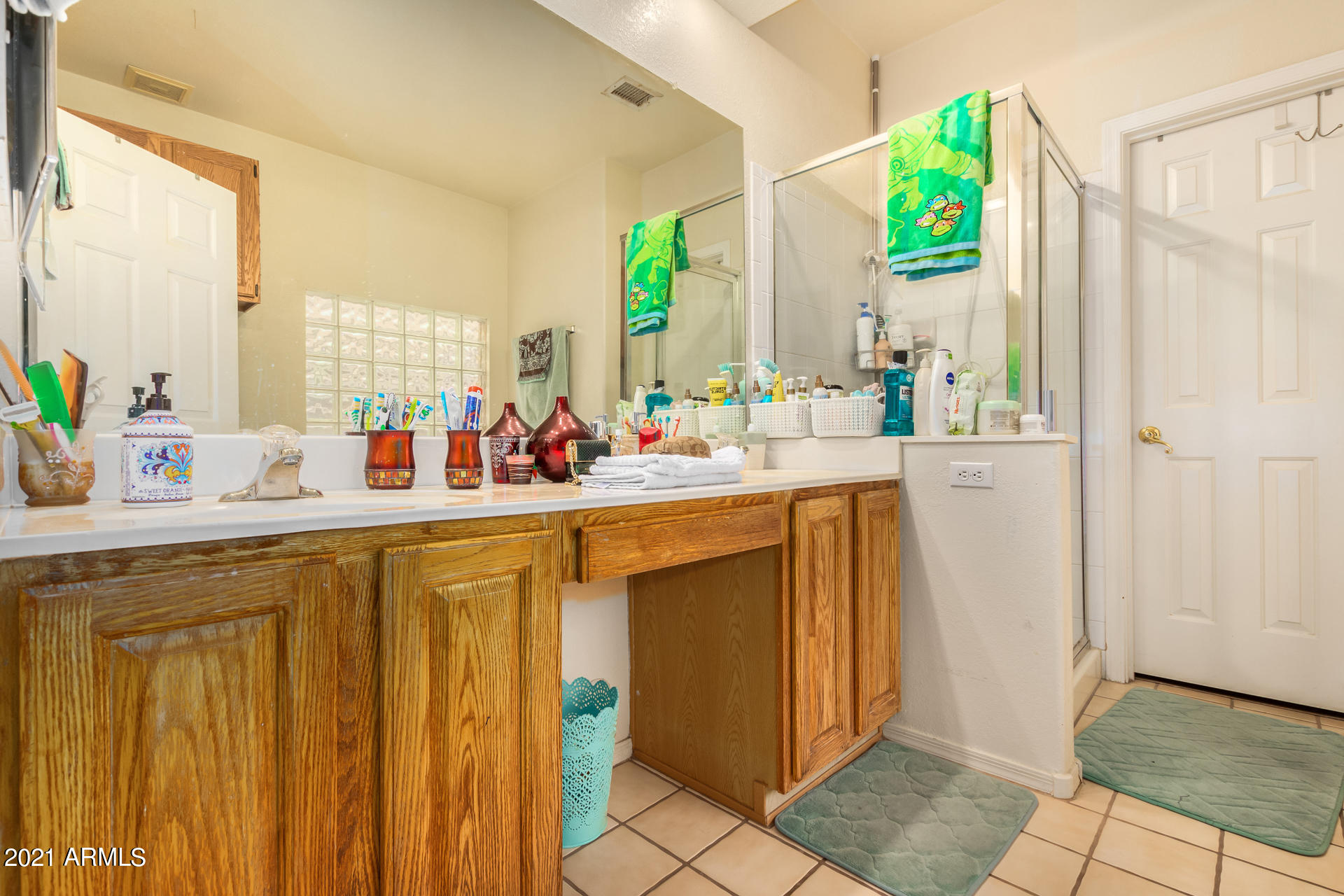 542 S CHOLLA Street