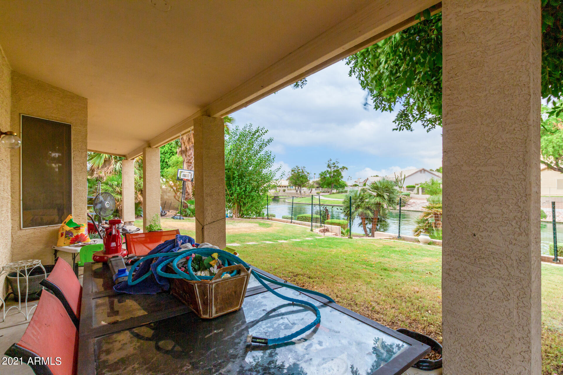 542 S CHOLLA Street