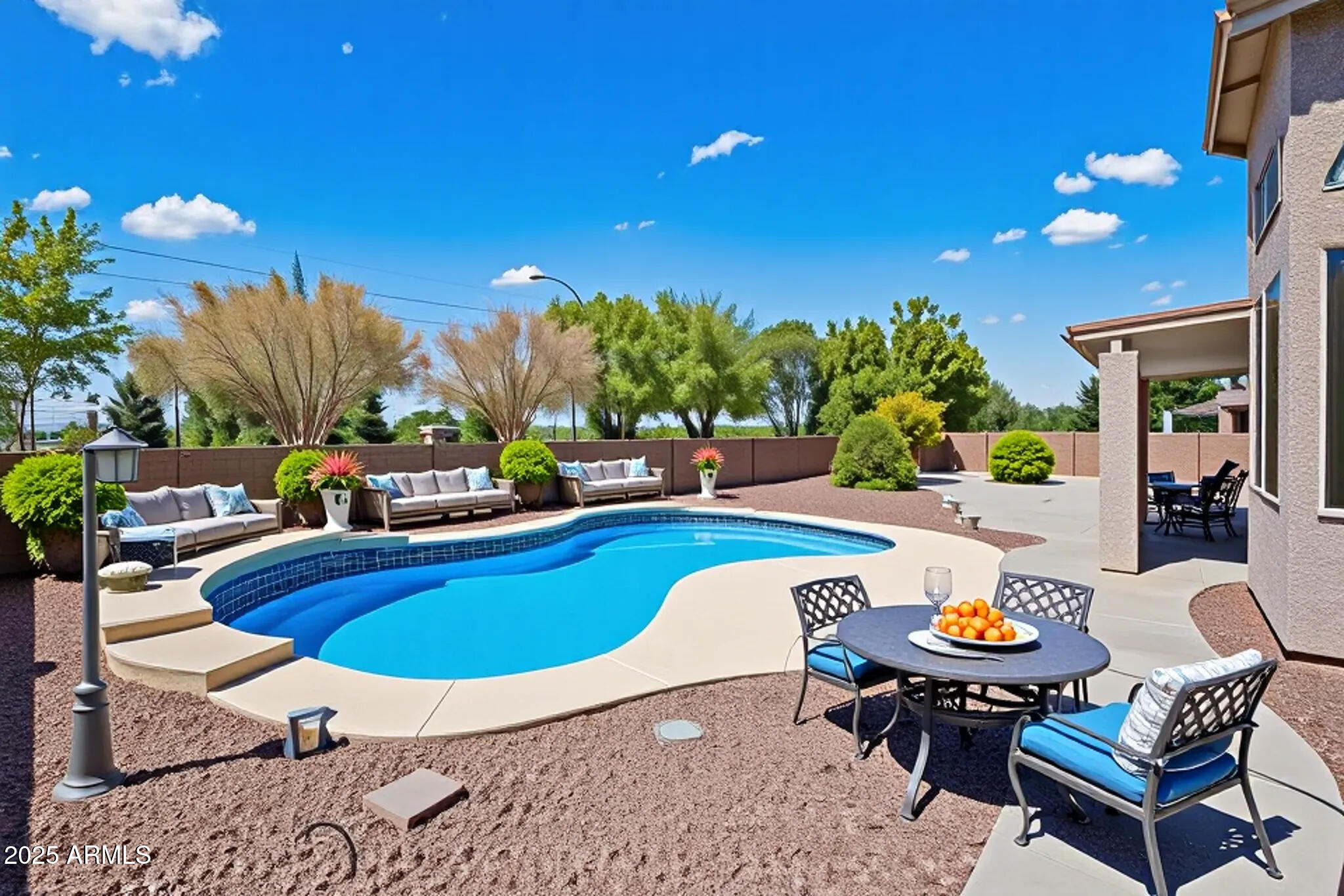 413 W LIBERTY Lane, Gilbert
