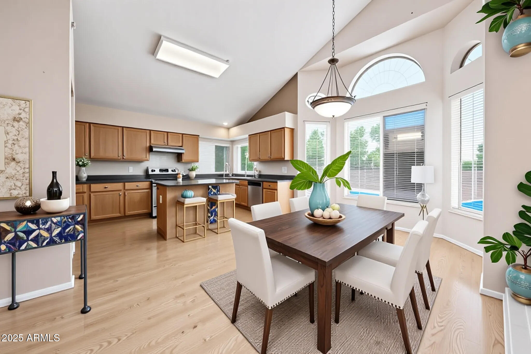 413 W LIBERTY Lane, Gilbert