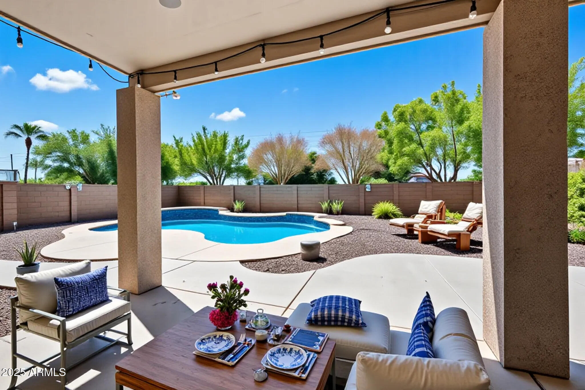 413 W LIBERTY Lane, Gilbert