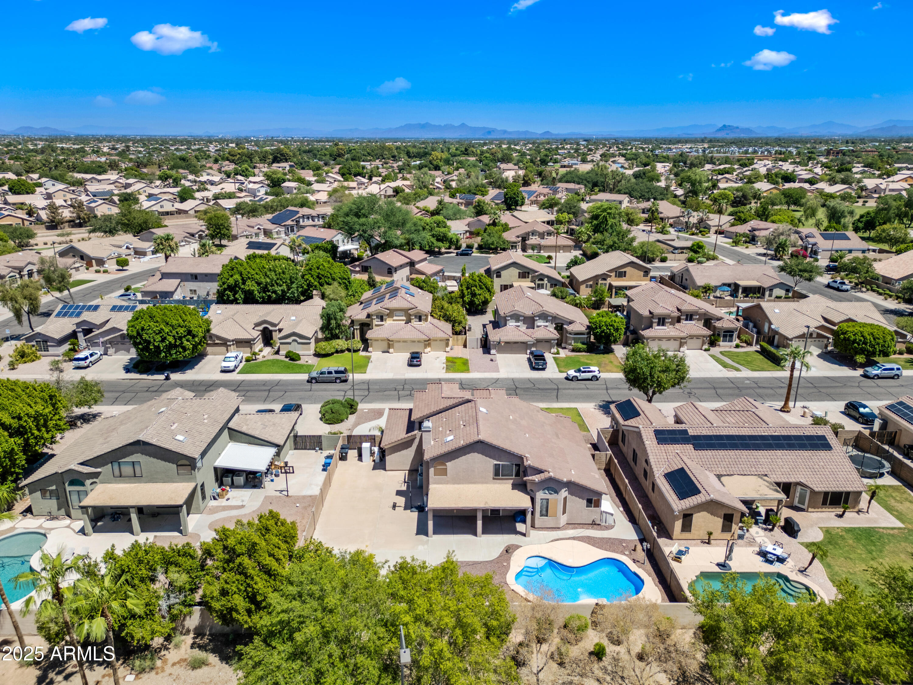 413 W LIBERTY Lane, Gilbert