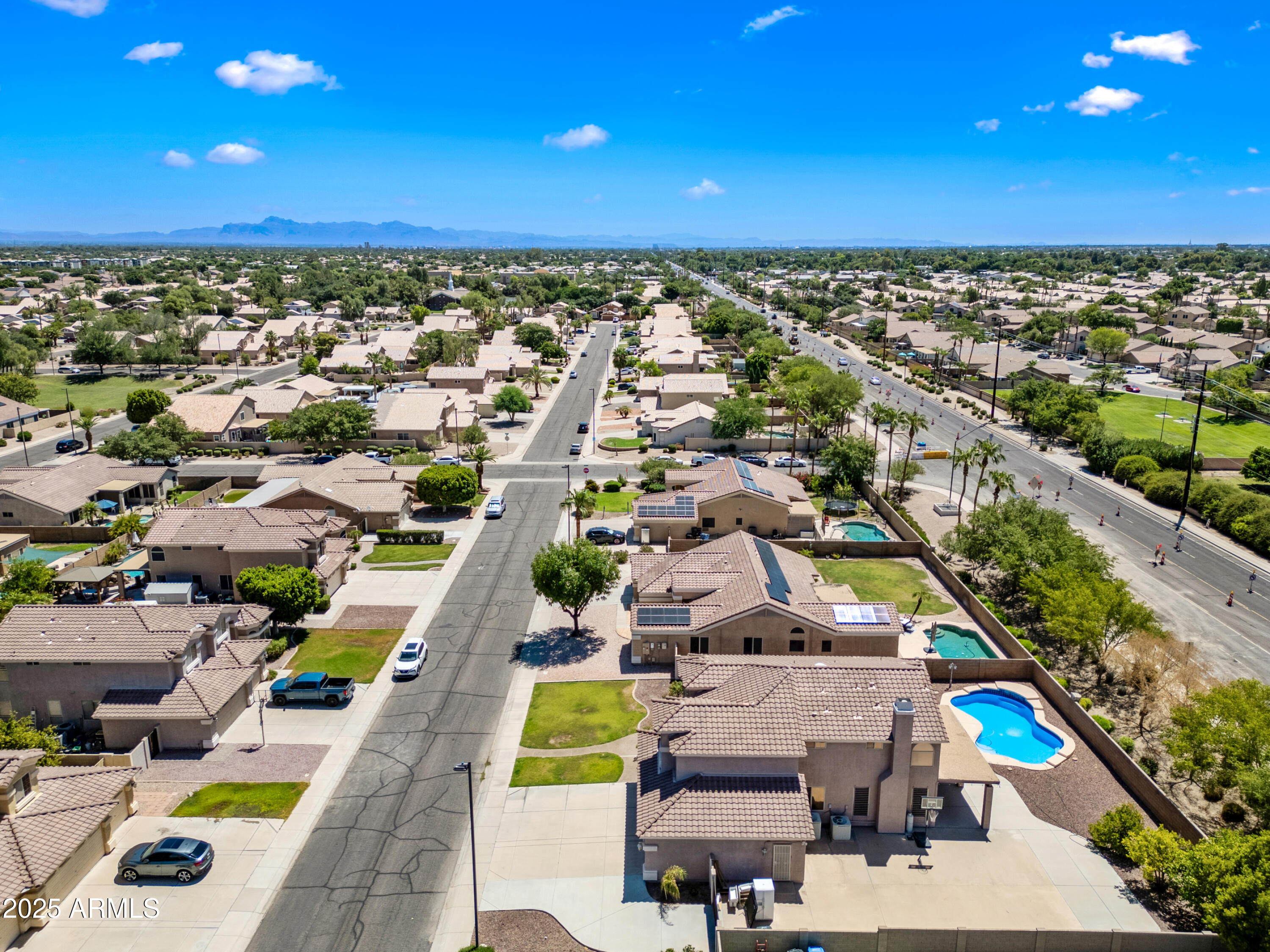 413 W LIBERTY Lane, Gilbert