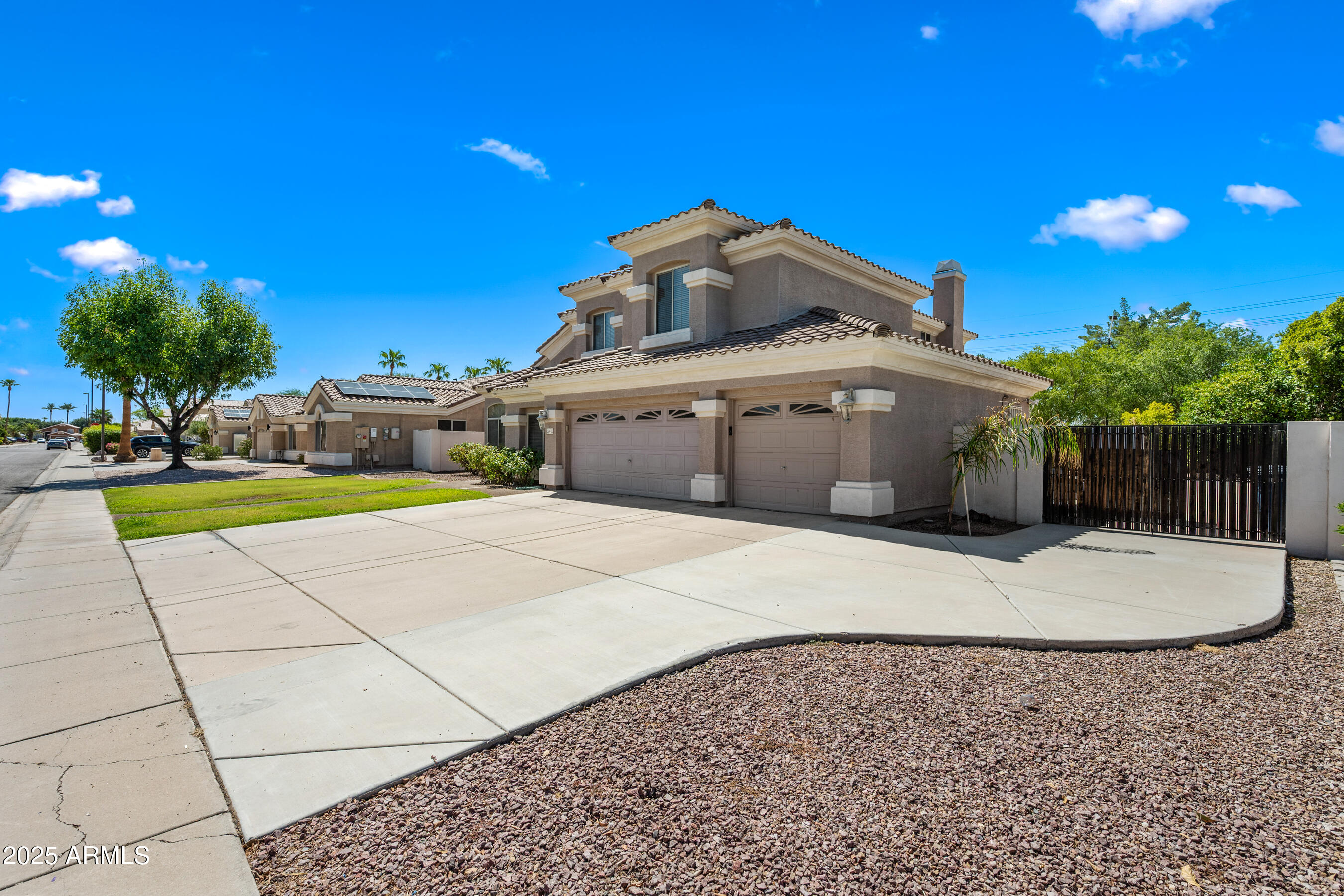 413 W LIBERTY Lane, Gilbert